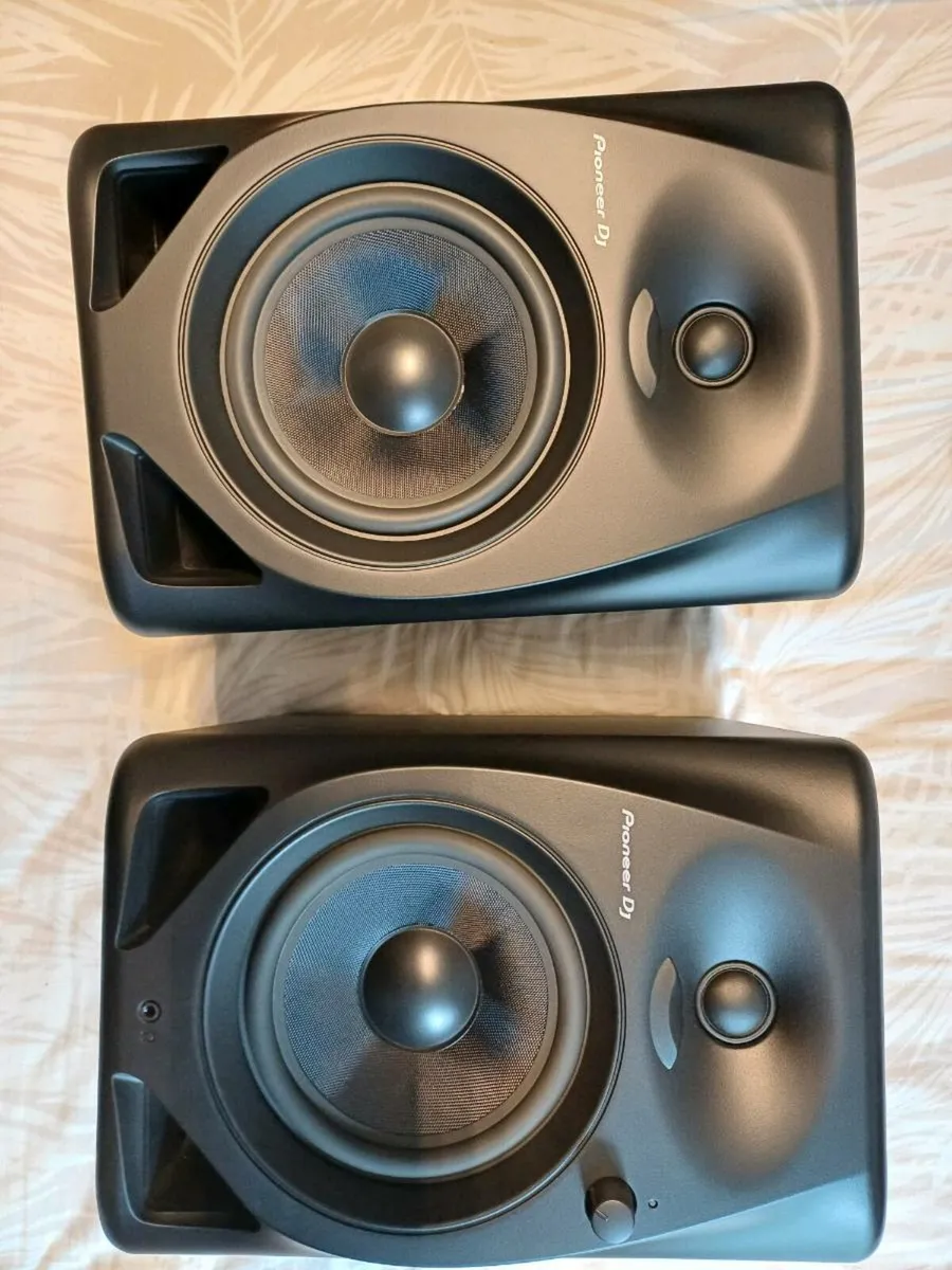 Pioneer DJ DM-50D Studio Monitors - Image 1