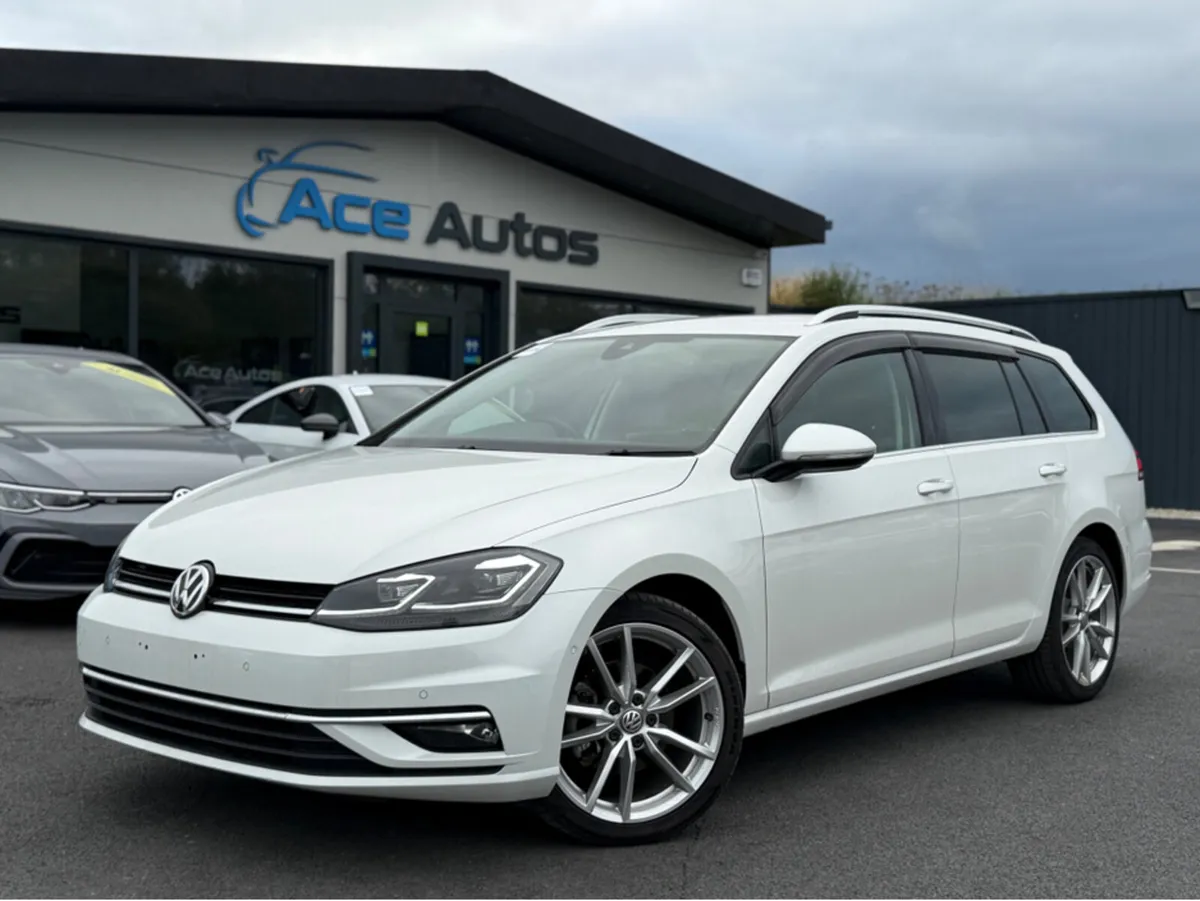 Volkswagen Golf HIGHLINE PRO - 2.0L DIESEL - AUTO - Image 1