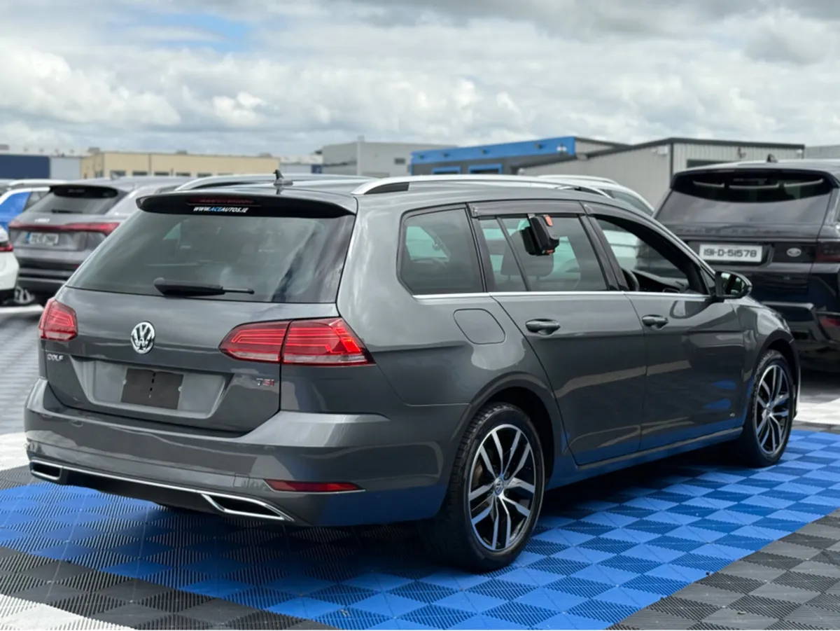 Volkswagen Golf HIGHLINE PRO - 1.4 PETROL - AUTO - - Image 2