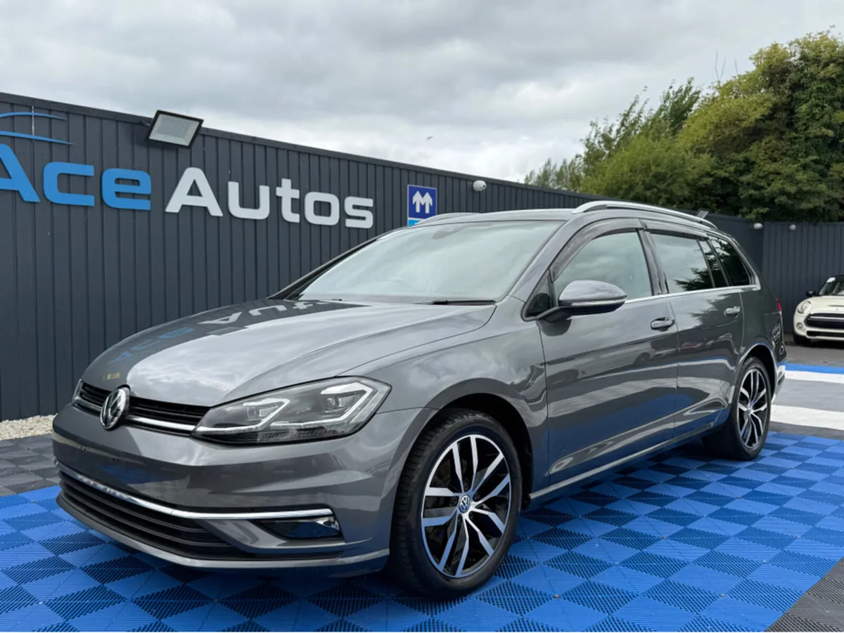 Volkswagen Golf HIGHLINE PRO - 1.4 PETROL - AUTO - - Image 3