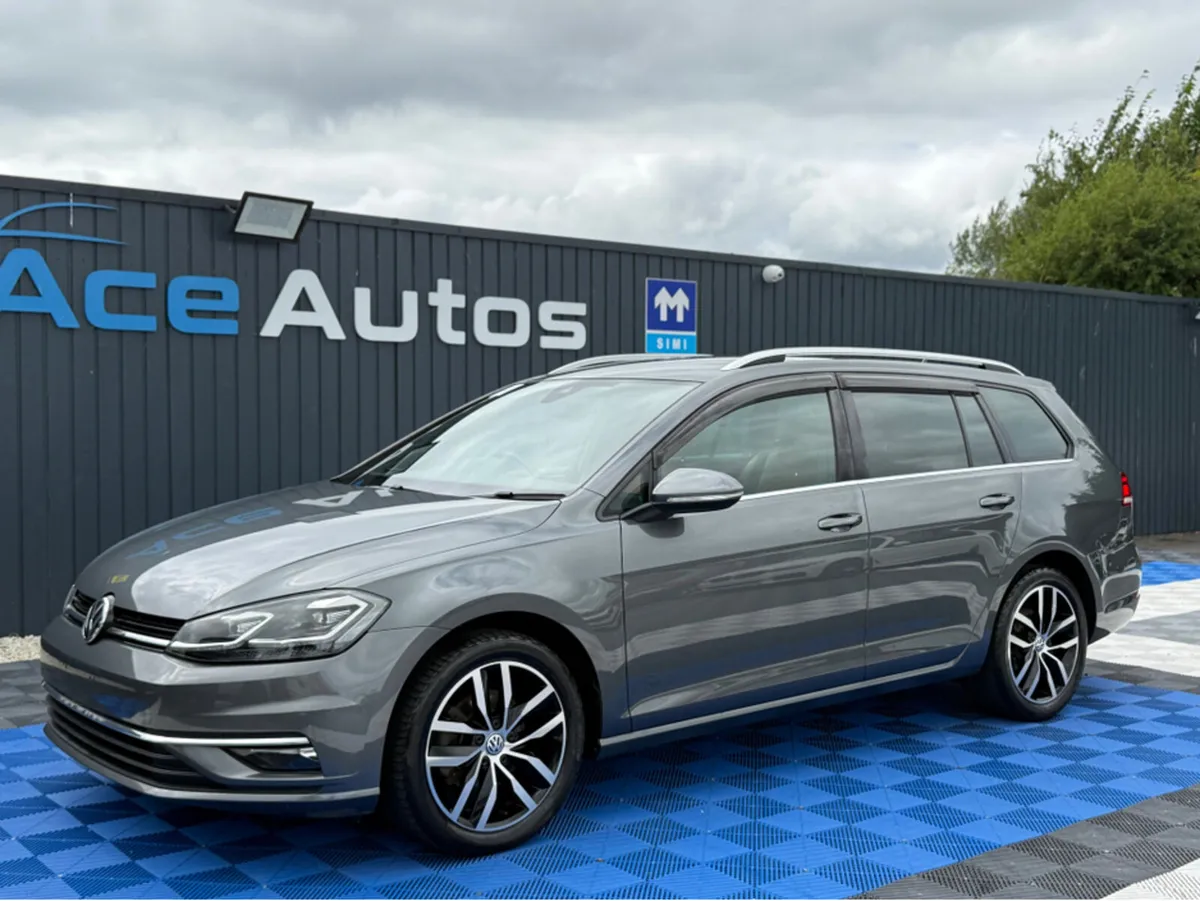 Volkswagen Golf HIGHLINE PRO - 1.4 PETROL - AUTO - - Image 3