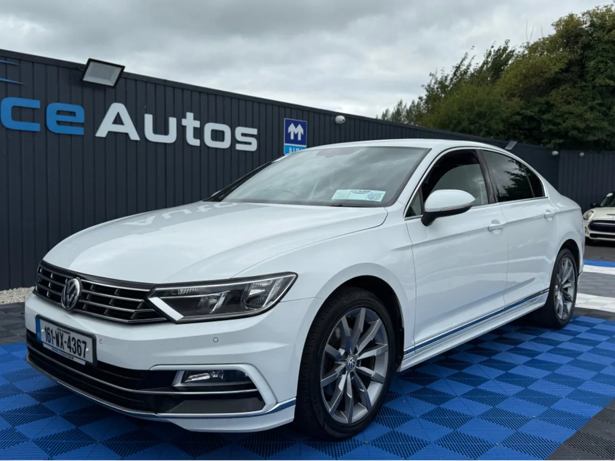 Volkswagen Passat R-LINE - 2.0L DIESEL - MANUAL - - Image 3