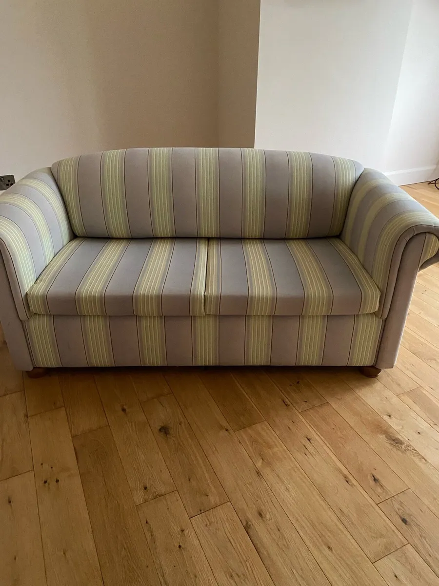Sofe bed  in excellent condition - Image 3