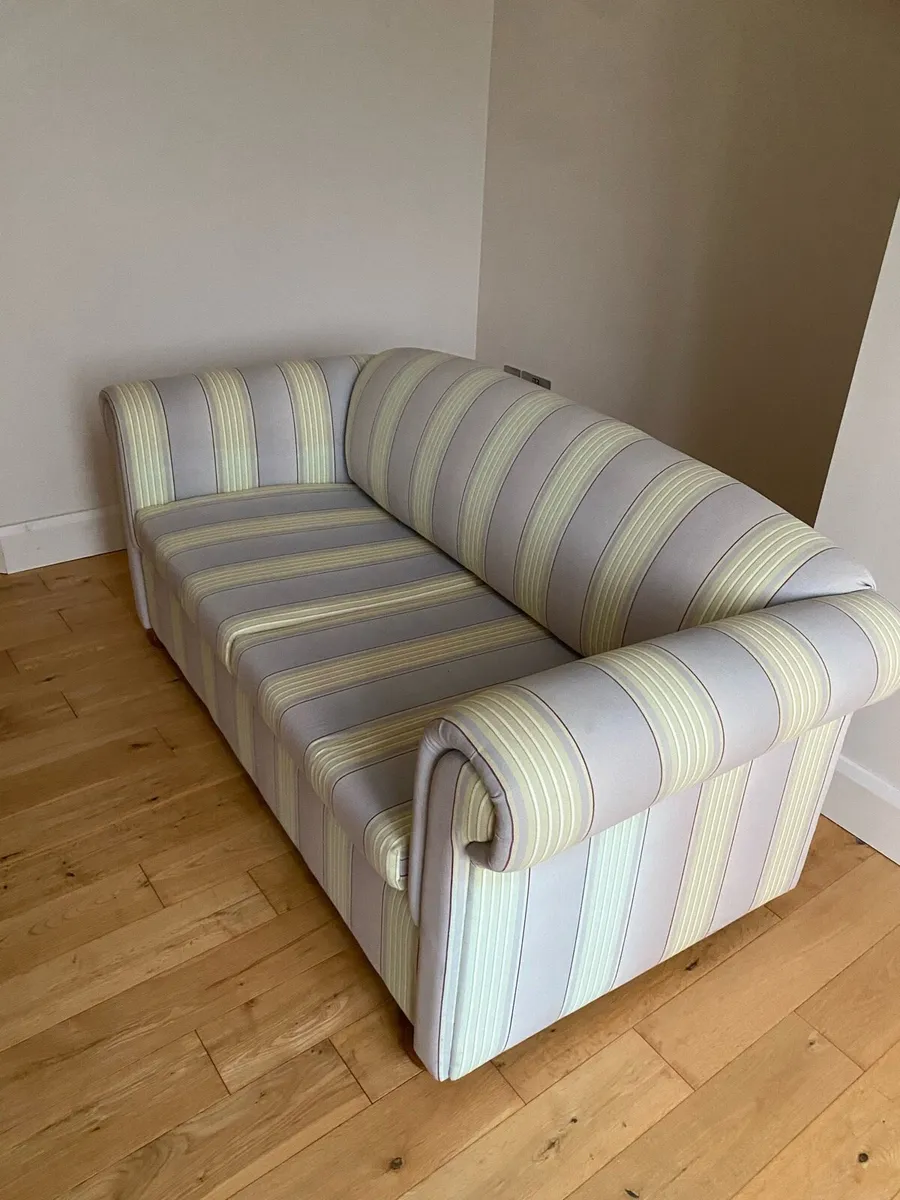 Sofe bed  in excellent condition - Image 4