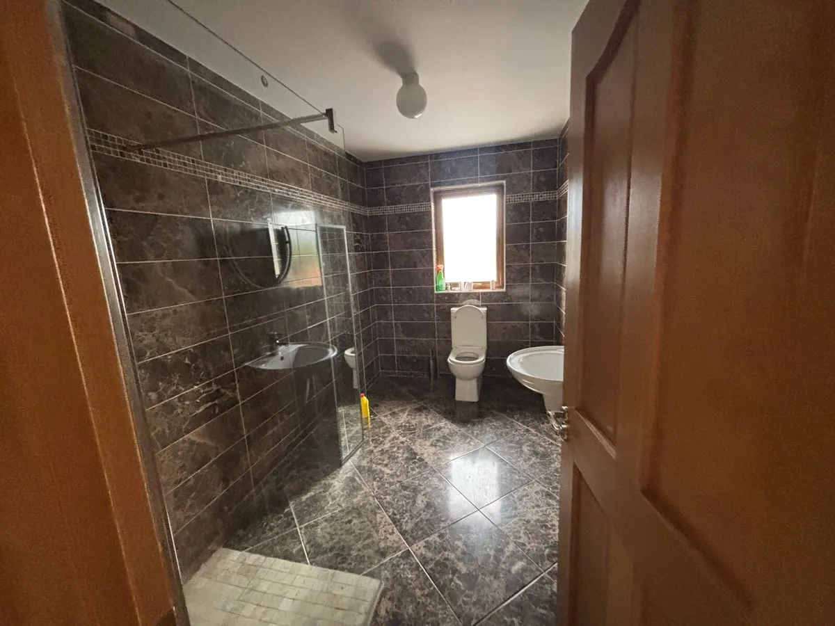 Galway Races Luxury House for Rent - Image 3