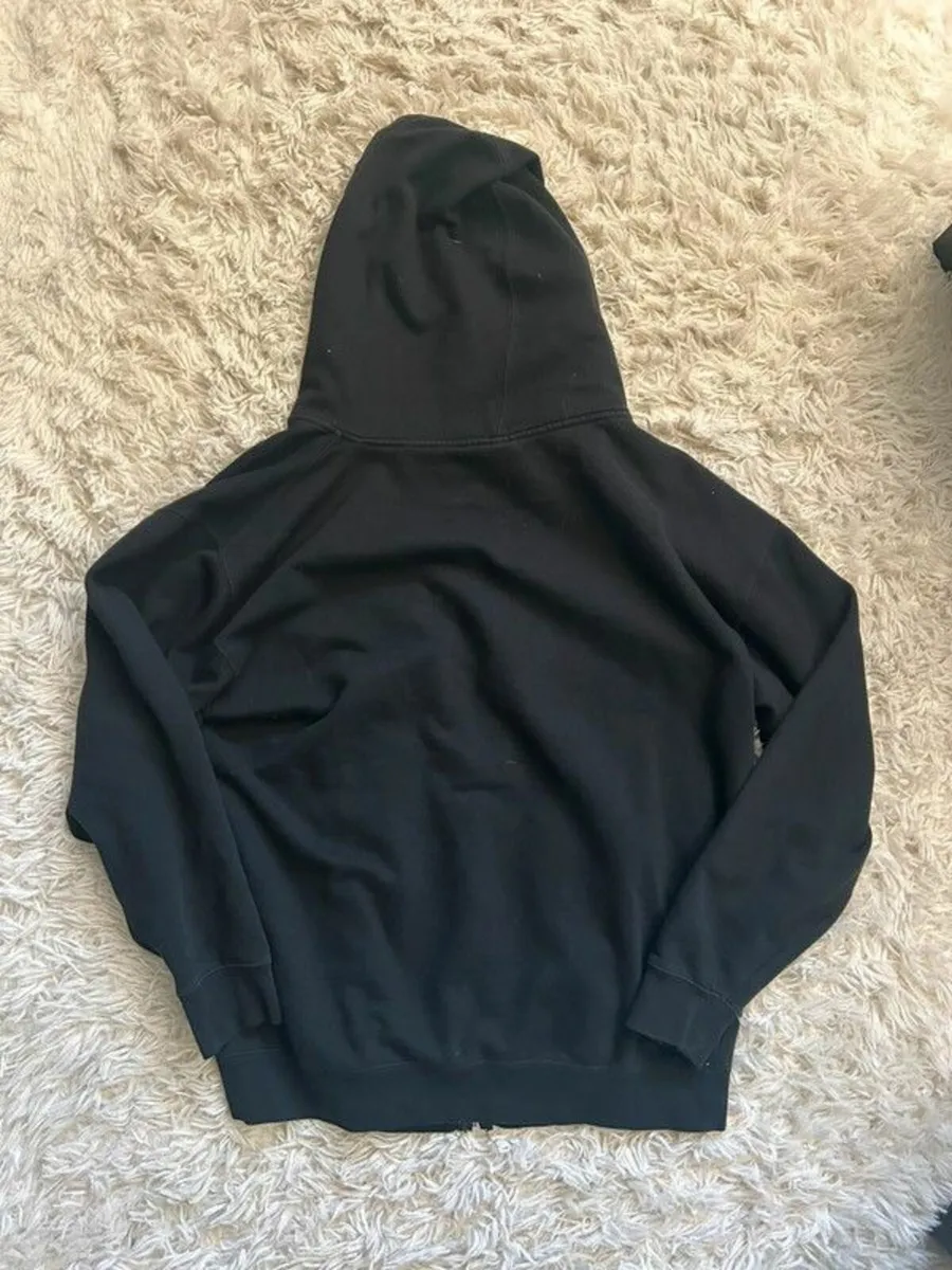 Clothes - Image 2