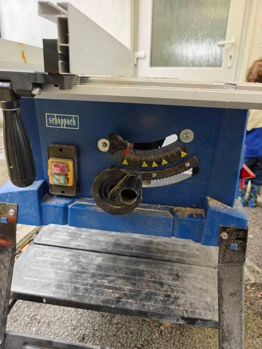 Table Saw - Image 4