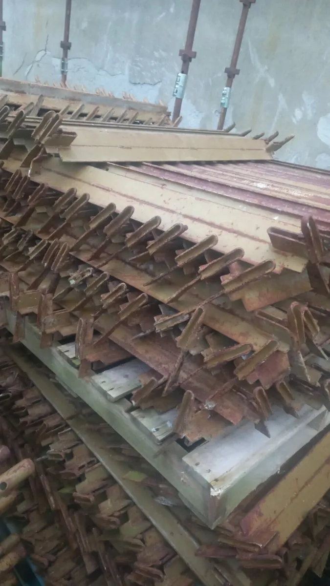 8fts,9fts,4fts,jacks etc for sale-large volume - Image 4