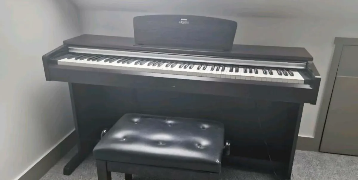 Yamaha Digital Piano Arius - Image 2