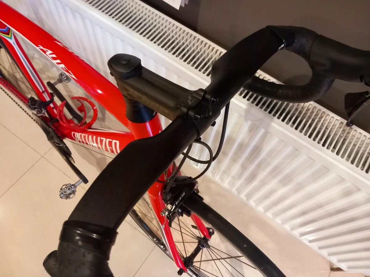 Specialized 11 speed - IMMACULATE - Image 4