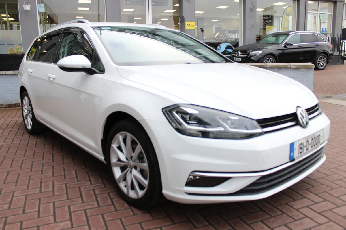 VOLKSWAGEN GOLF 1.2 TSI COMFORTLINE PLUS 5DR ESTAT - Image 2