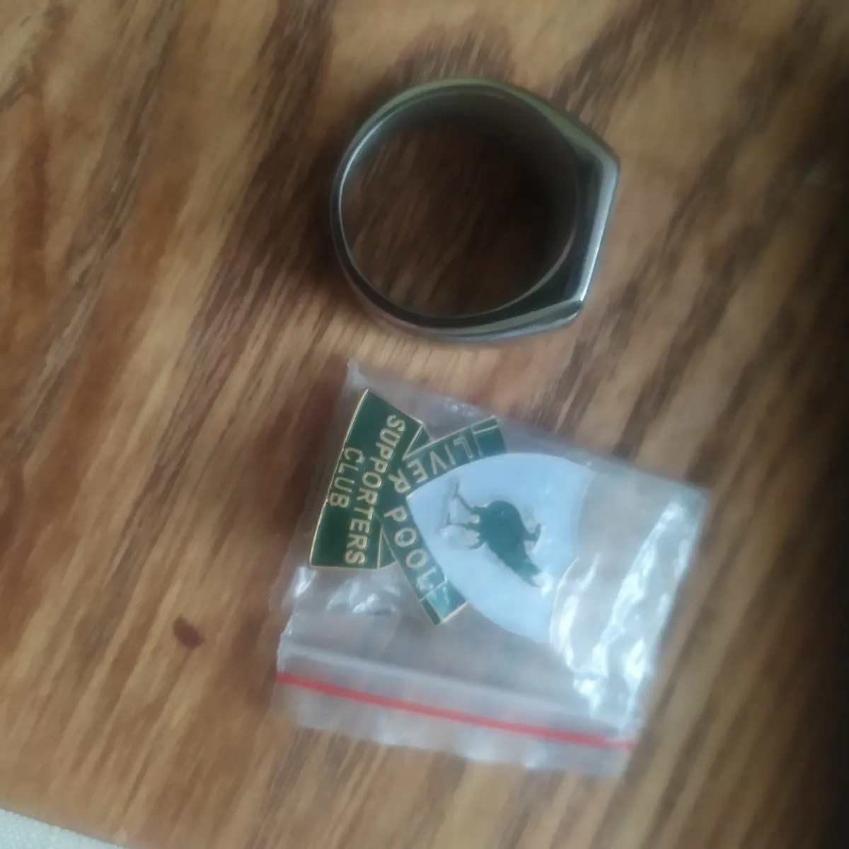Liverpool 80 s ring and pin badge lfc official - Image 2