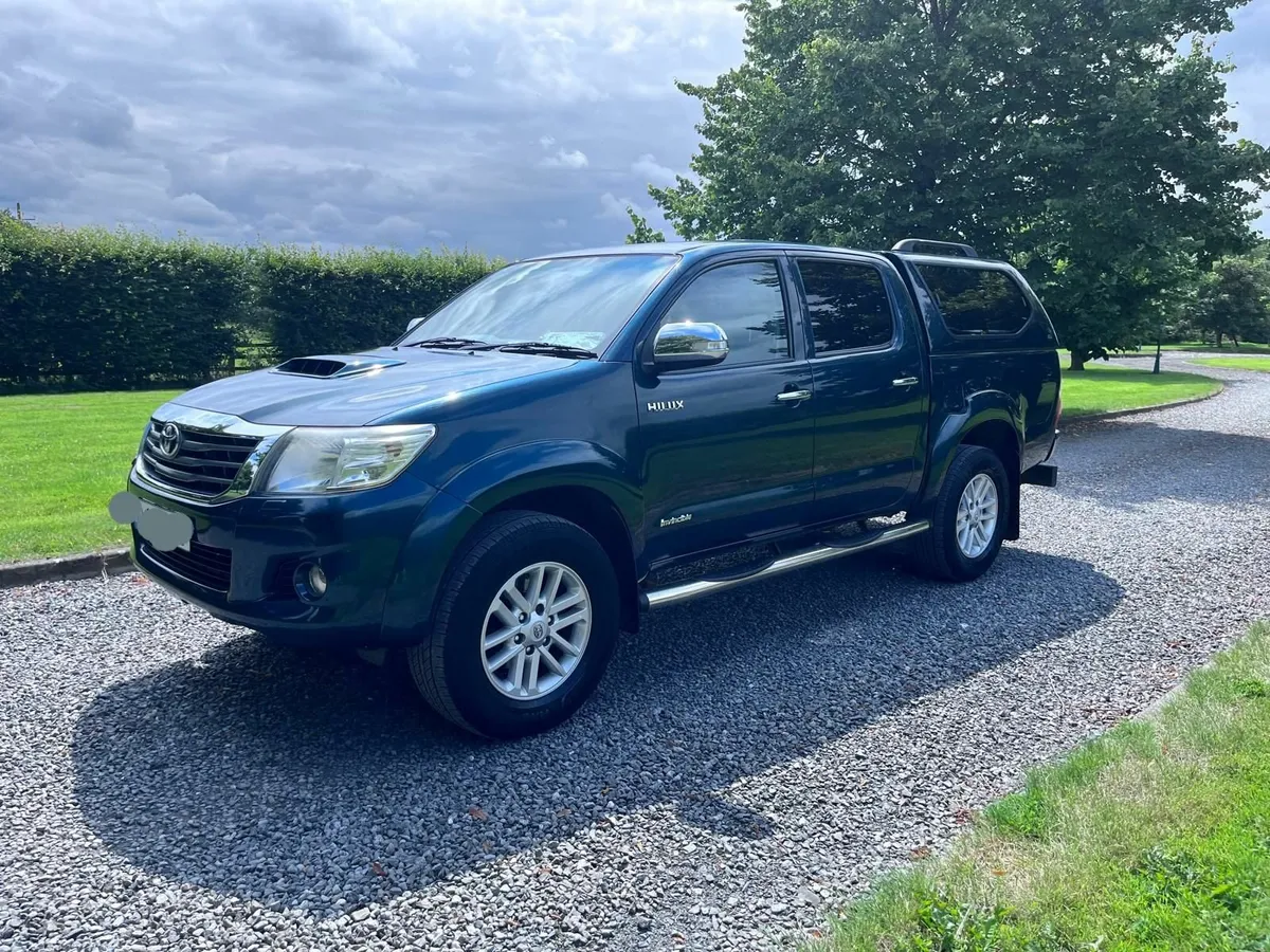Toyota Hilux 2014 - Image 1