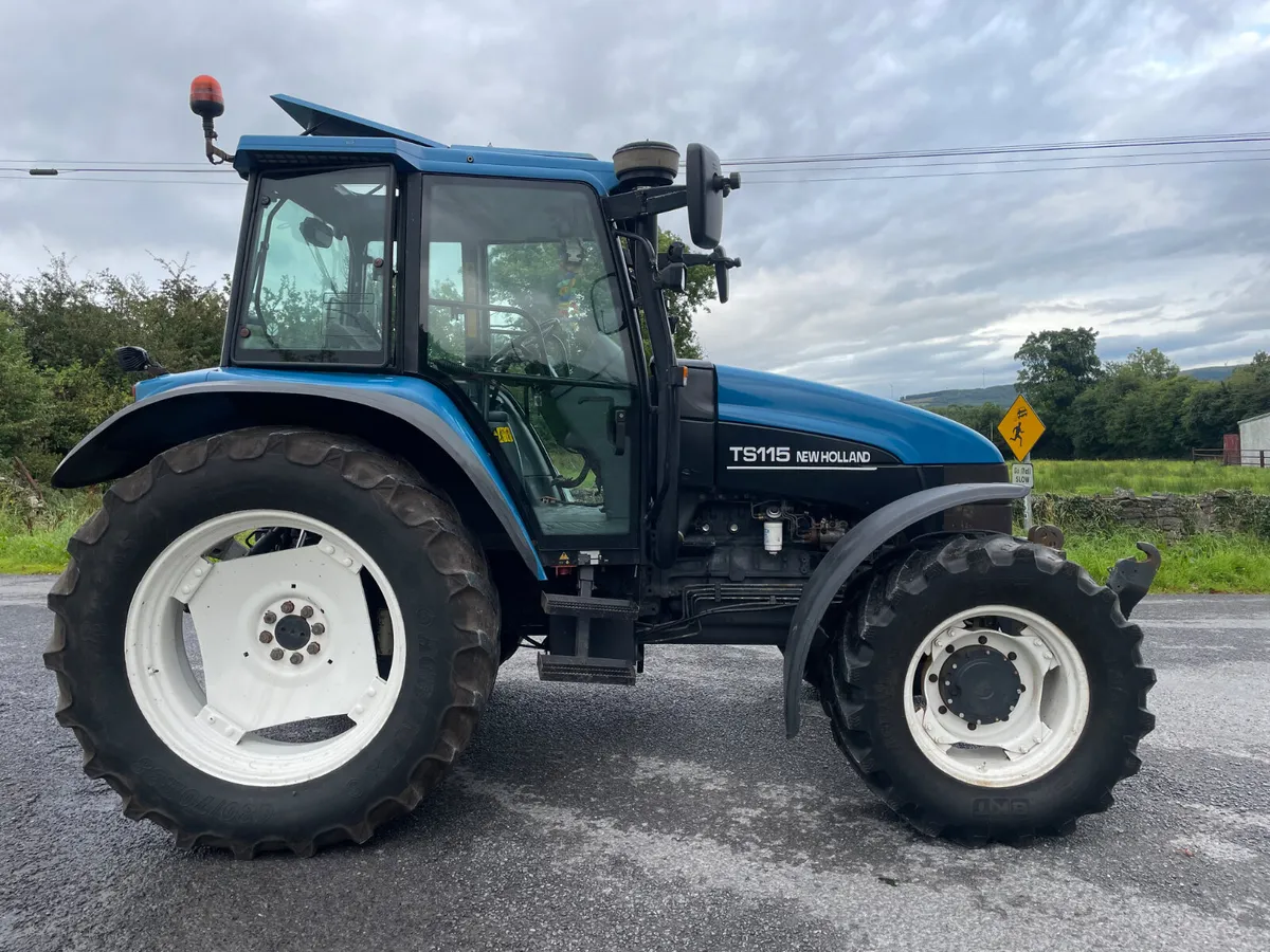 2001 New Holland TS115 - Image 4