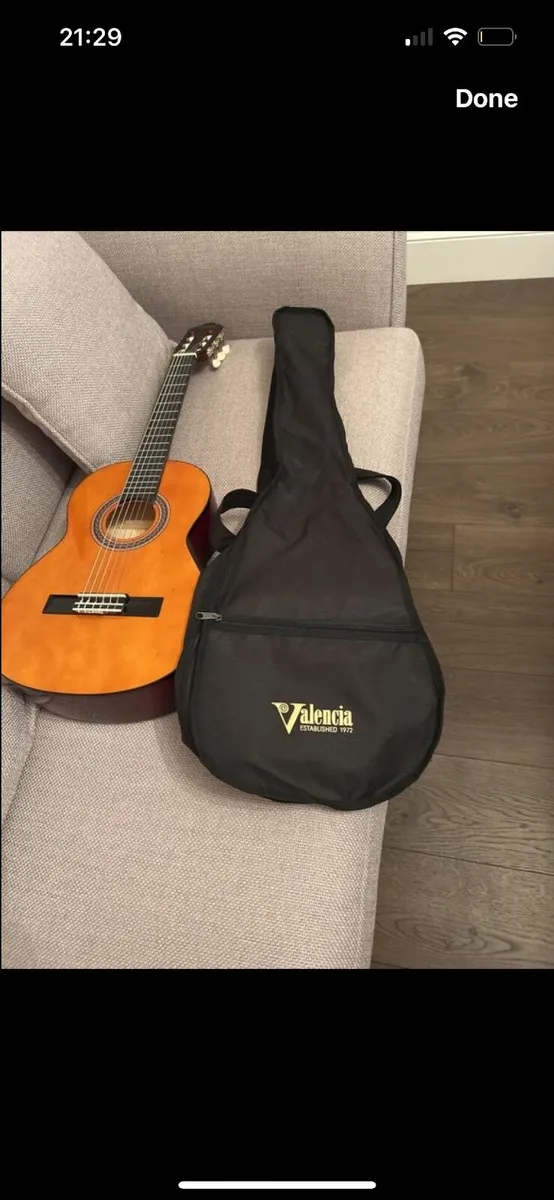 junior Guitar - Image 3