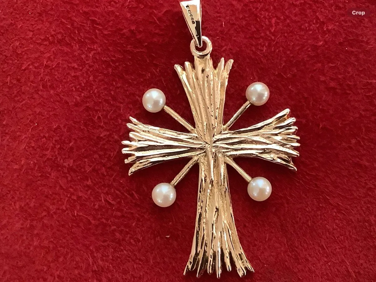NEW 9ct SOLID GOLD HAND MADE CROSS - Image 4