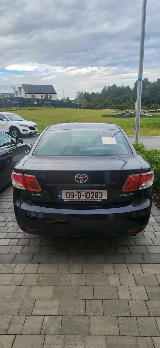Toyota Avensis 2009 - Image 1