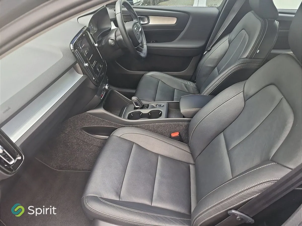Volvo XC40 T4 211hp  plug In Hybrid  Auto  Inscri - Image 4