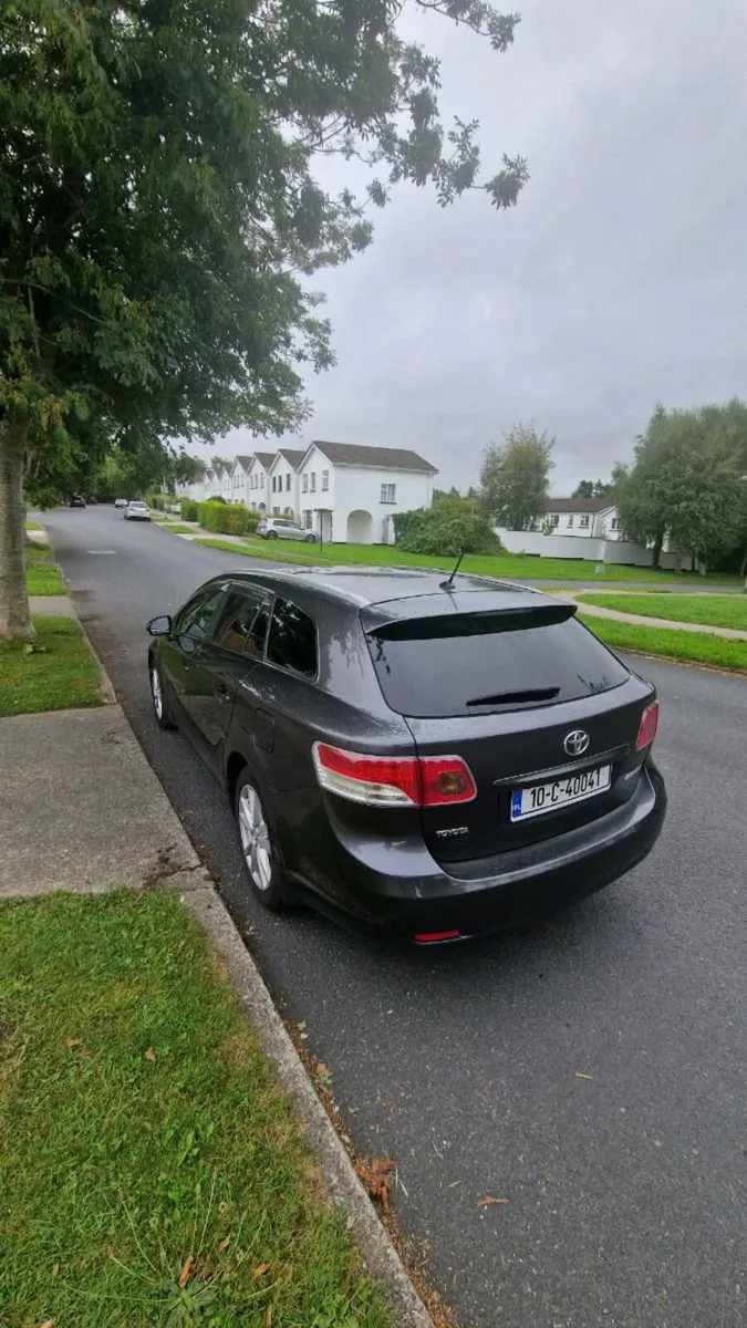 Toyota Avensis - Image 2