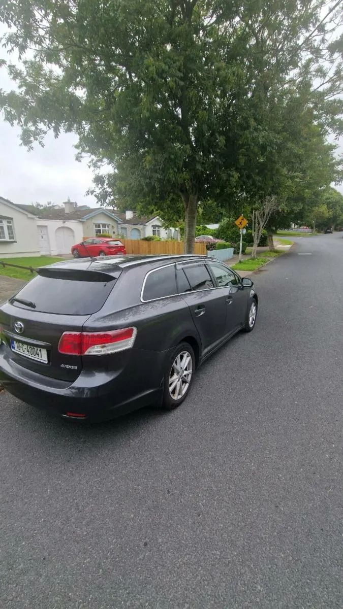 Toyota Avensis - Image 4
