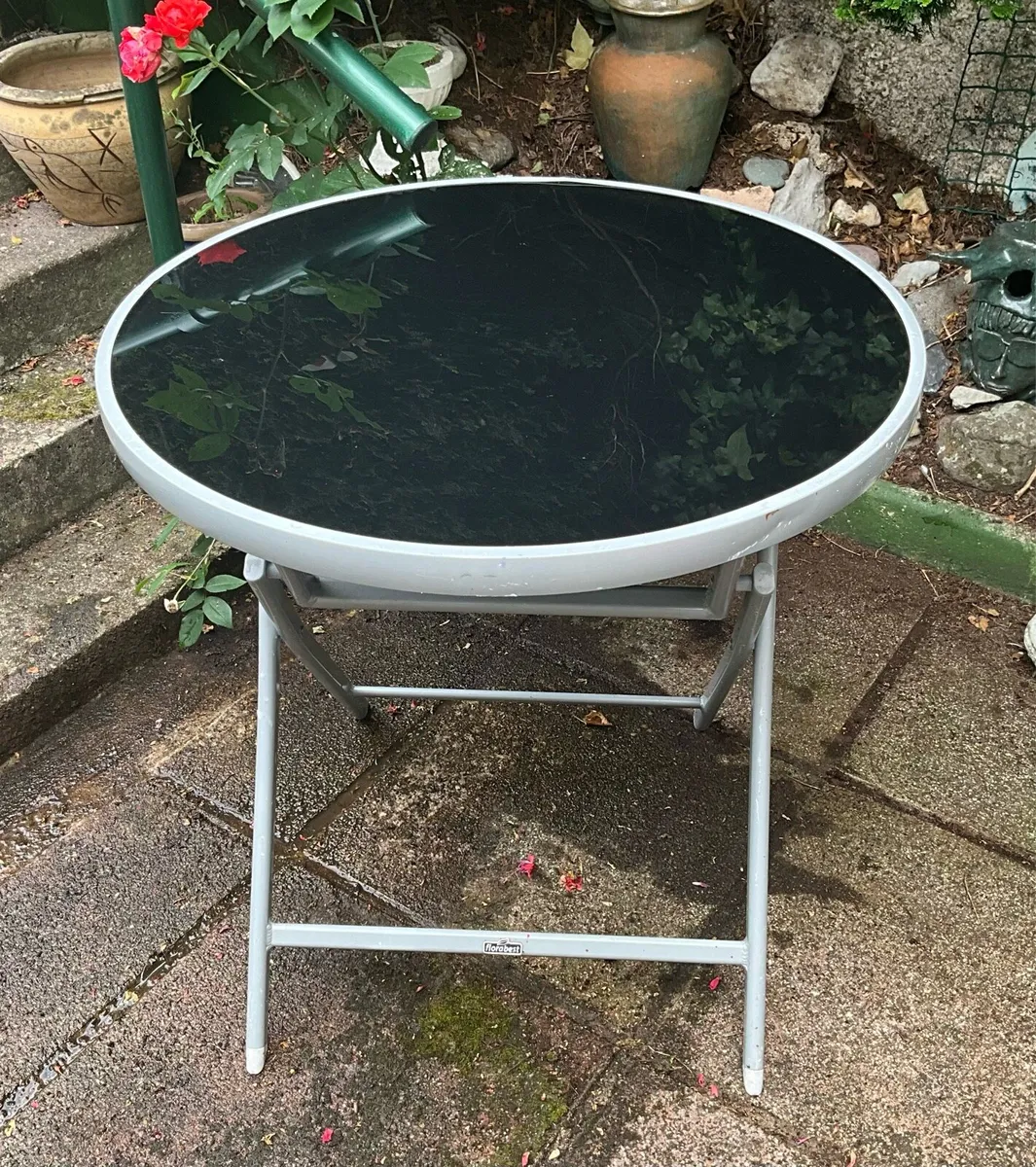 FLORABEST Foldaway Garden Table. Tempered Glass - Image 4