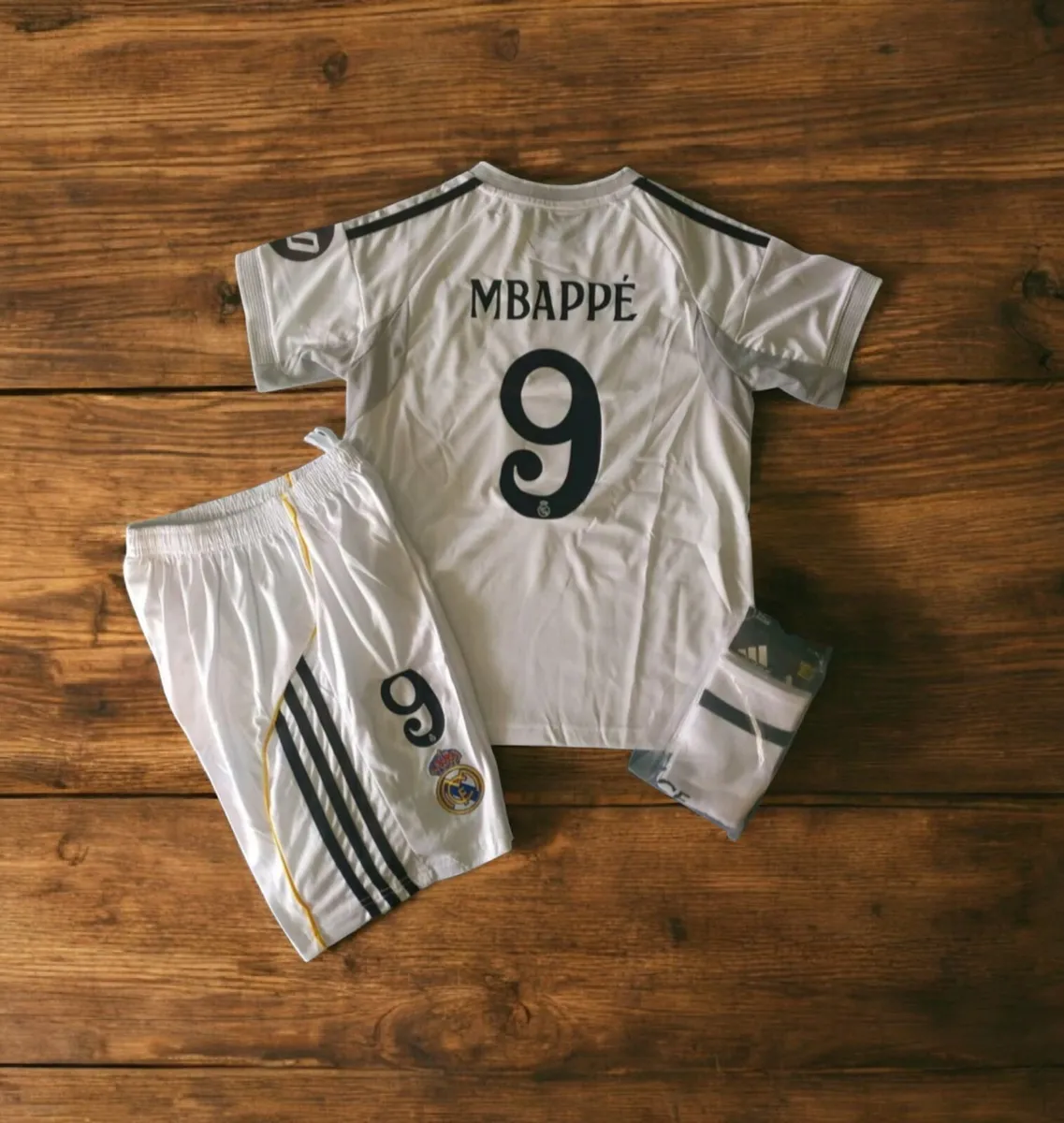 REAL MADRID ( MBAPPE 9 )KIDS KIT, 8/9 ,10/11,12/13 - Image 2
