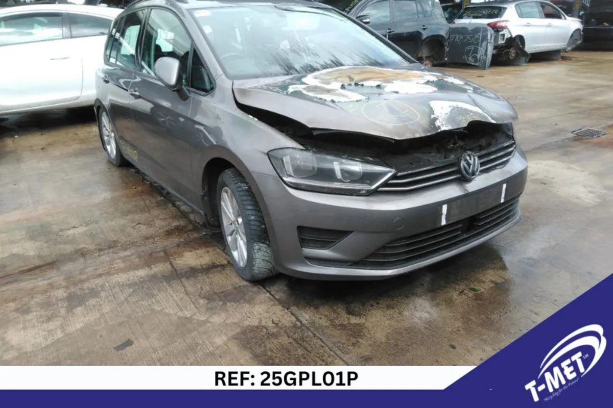 2016 VOLKSWAGEN GOLF PLUS BREAKING FOR PARTS - Image 2