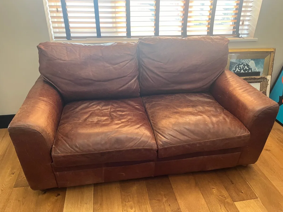 Leather couches - Image 2