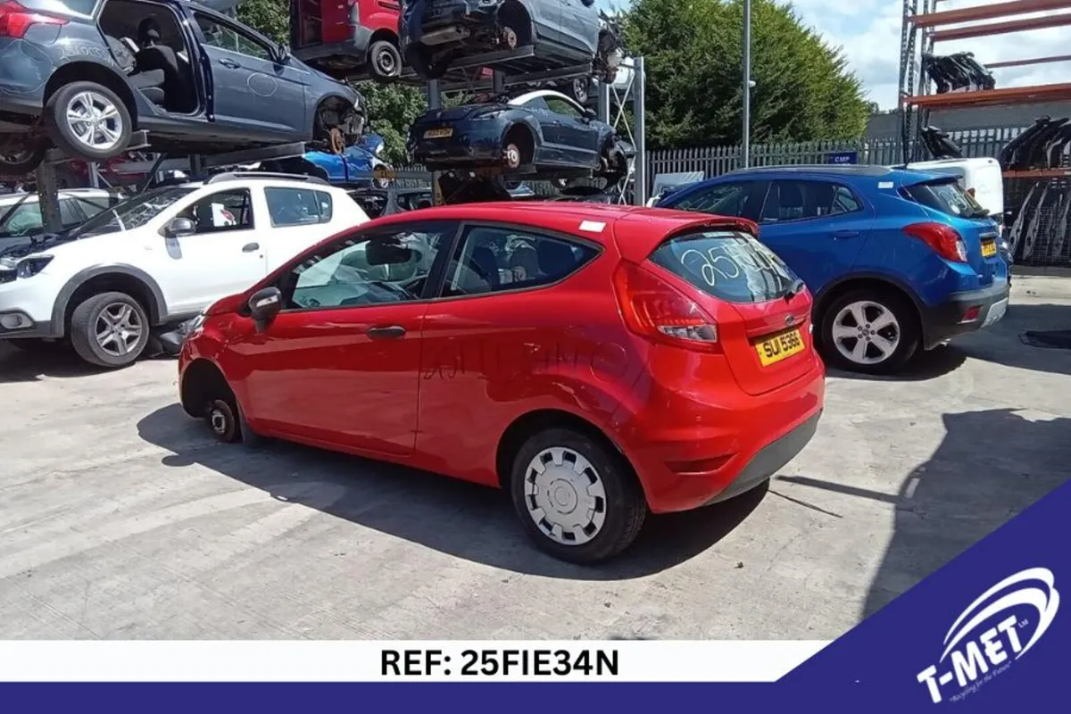 2010 FORD FIESTA BREAKING FOR PARTS - Image 2