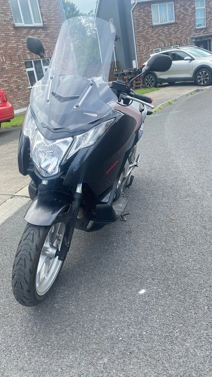 Honda nc700D Integra - Image 1