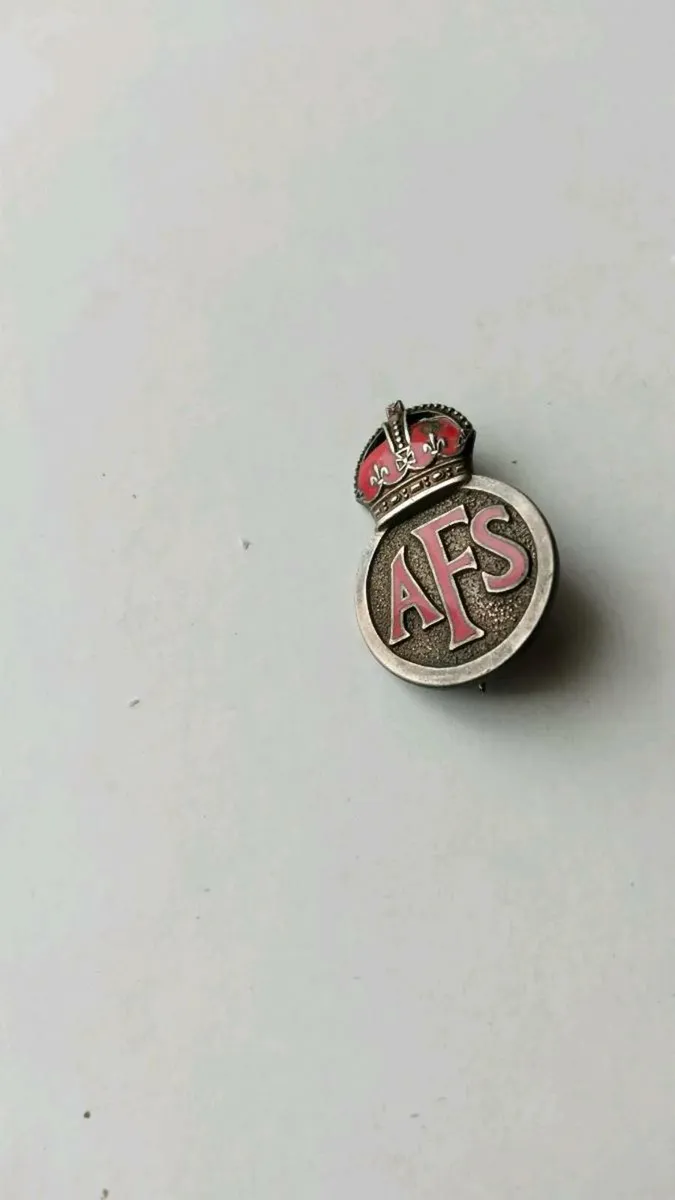 Antique WW2  AFS  silver badge - Image 1