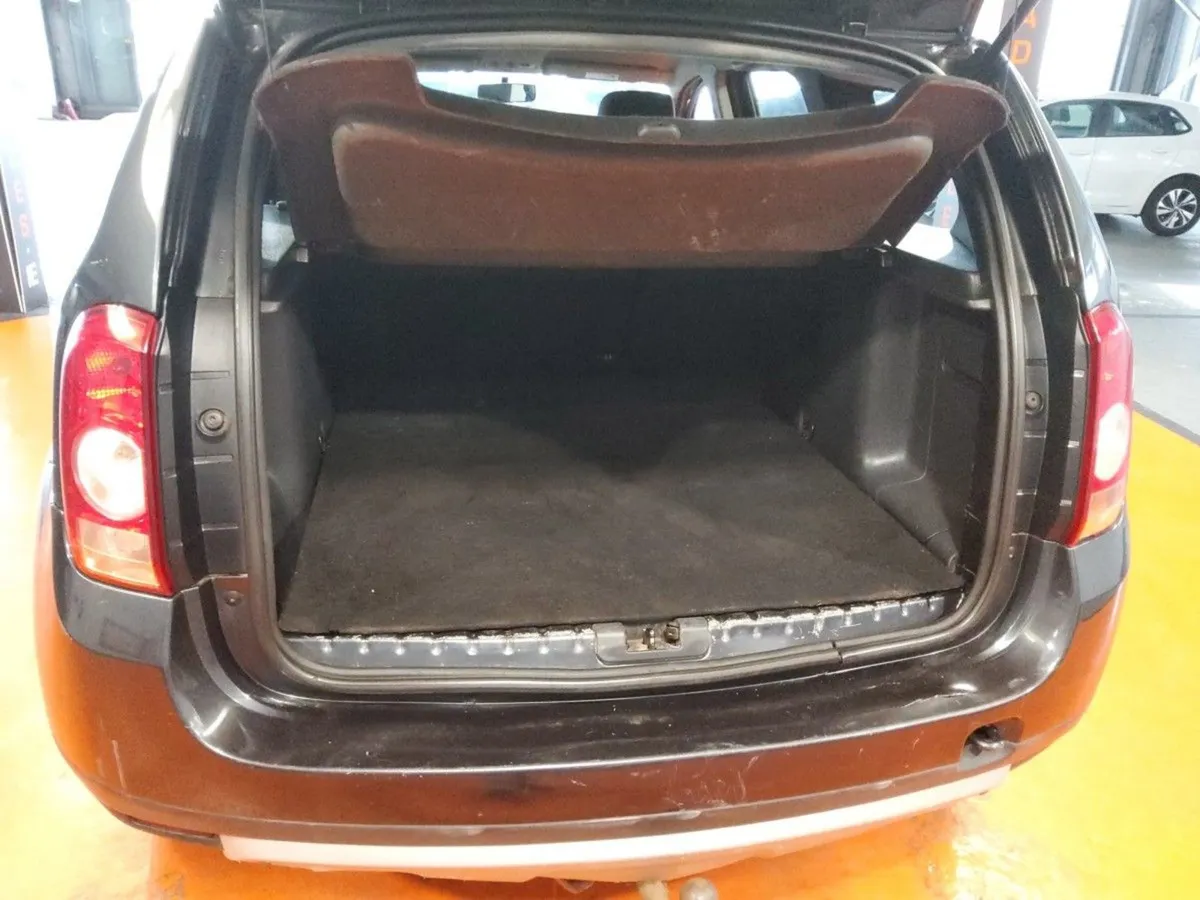 Dacia Duster 1.5 dCi 110 Signature 4WD - Image 3