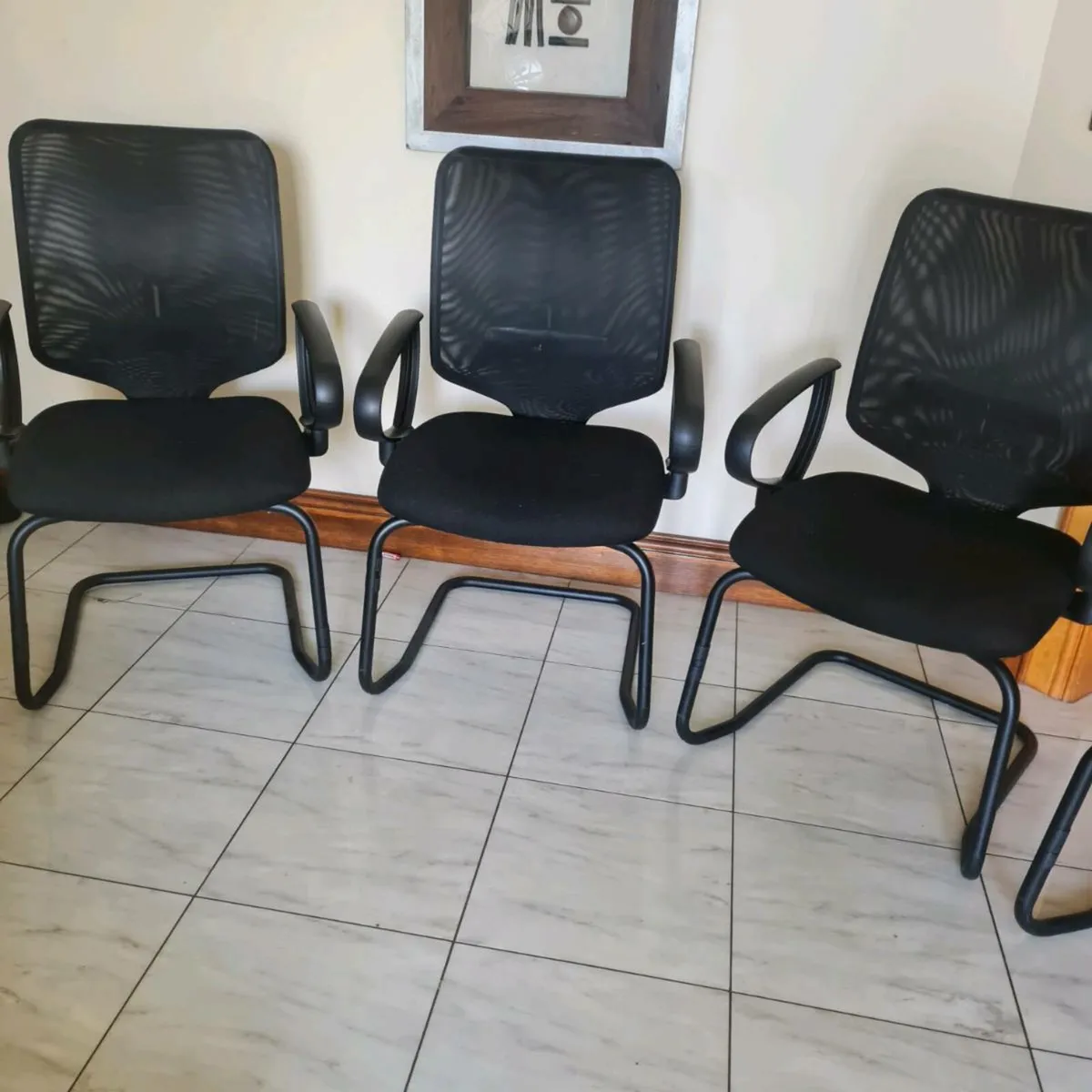 14 x  sven Black netback boardroom meeting chairs - Image 1
