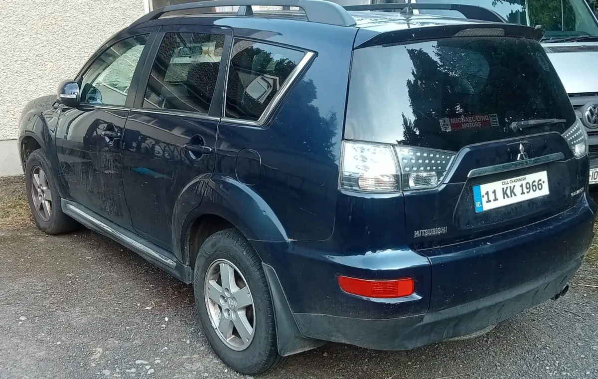 Mitsubishi Outlander 2011 - Image 3