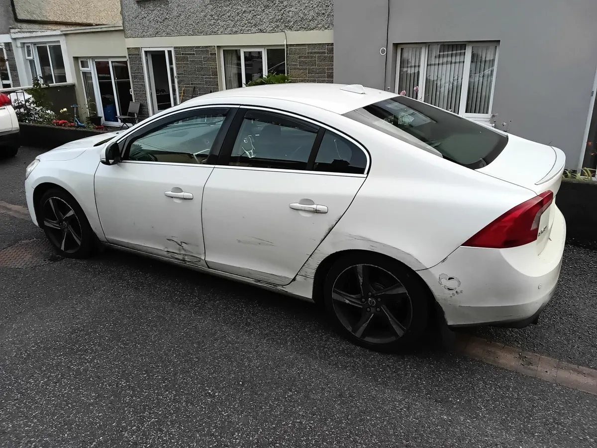 Volvo S60 2013 - Image 4