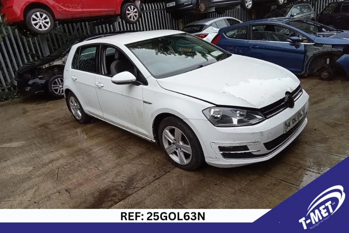 2014 VOLKSWAGEN GOLF BREAKING FOR PARTS - Image 3