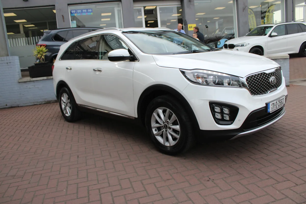 Kia Sorento 2017 - Image 1
