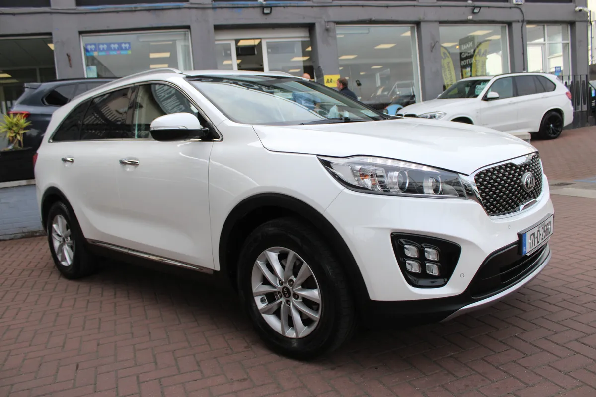 Kia Sorento 2017 - Image 2