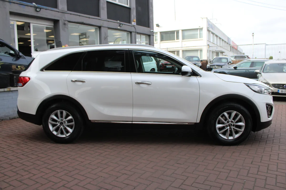Kia Sorento 2017 - Image 3