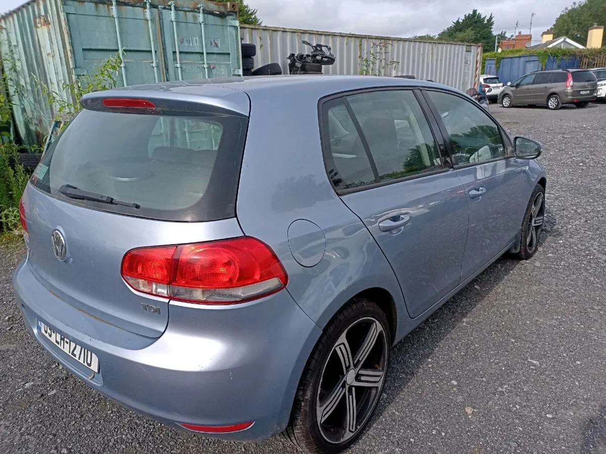 Volkswagen Golf 1.6TDi 2009 - Image 2