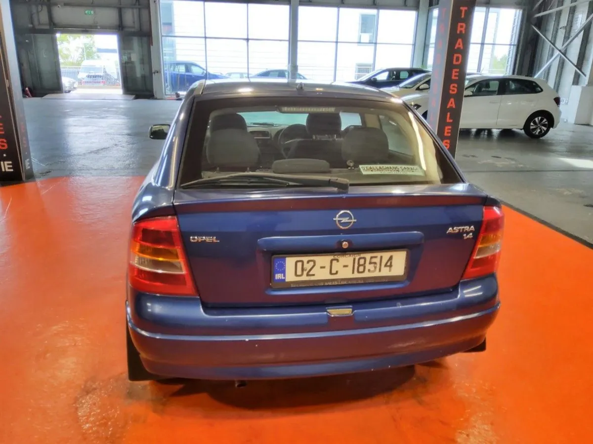 Opel Astra 1.4 XE Pearl - Image 4