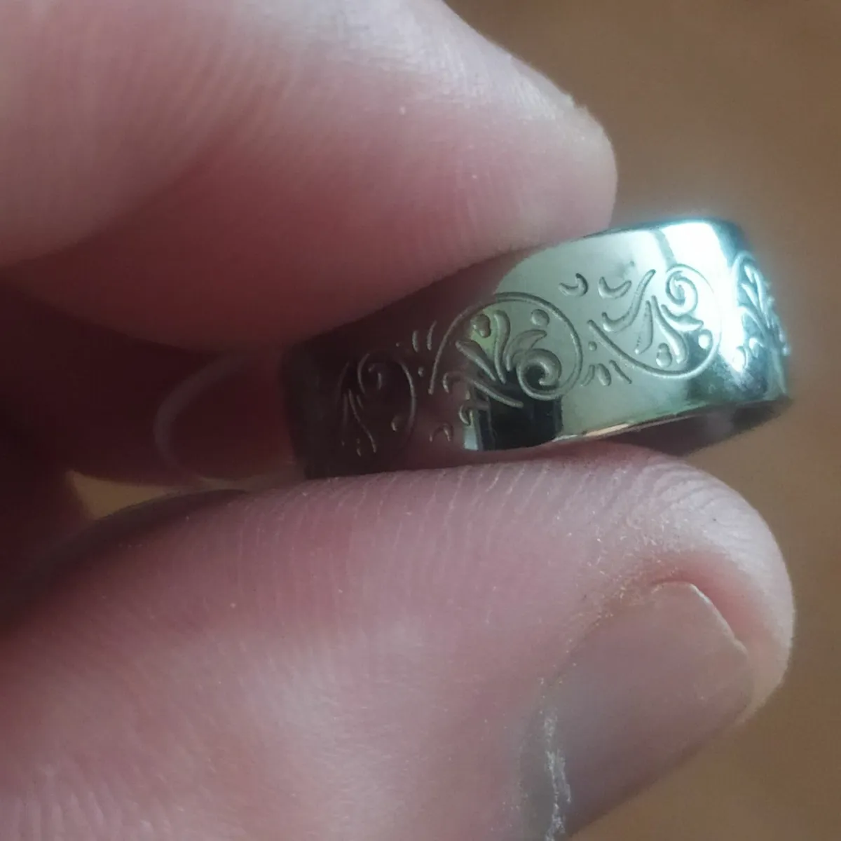 Unusual wedding ring ladies floral - Image 2