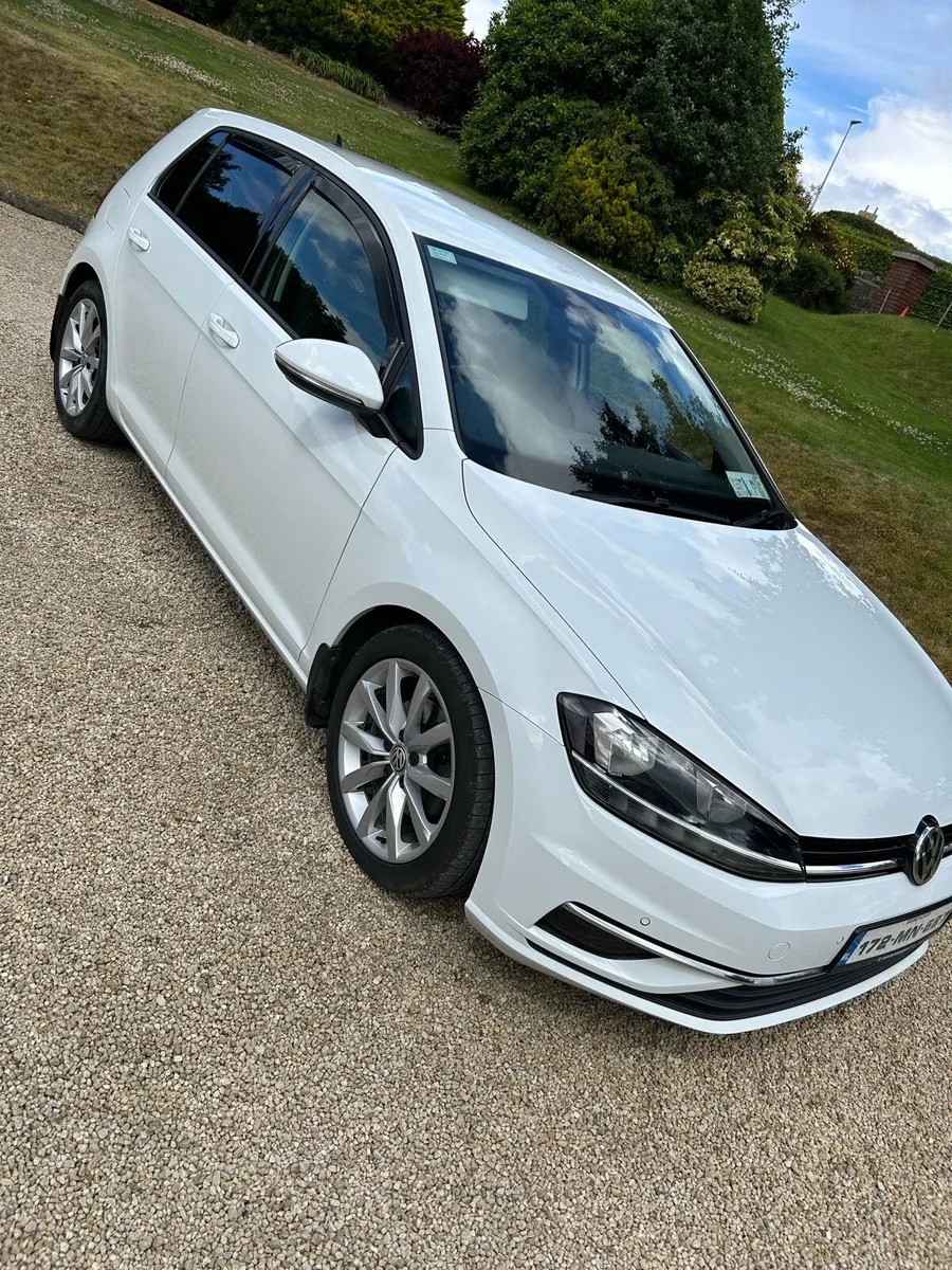 Volkswagen Golf - Image 1