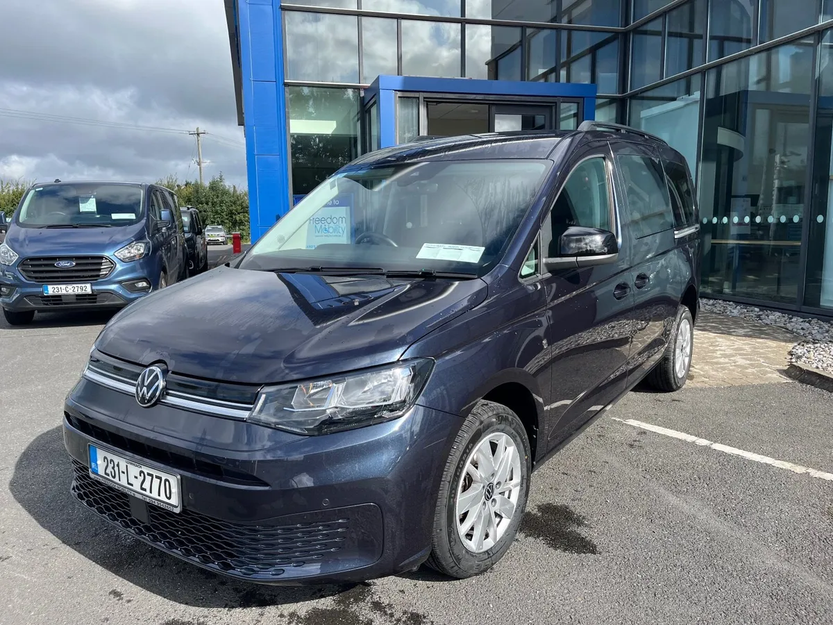 Volkswagen Caddy 2023 WAV Taxi Spec - Image 2