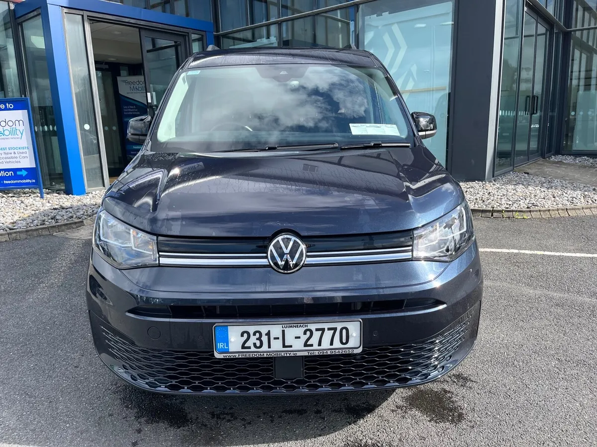 Volkswagen Caddy 2023 WAV Taxi Spec - Image 4