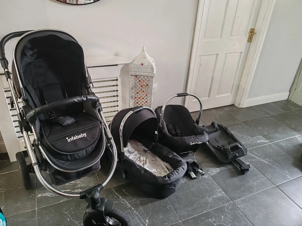 Complete buggy and travel unit - Image 1