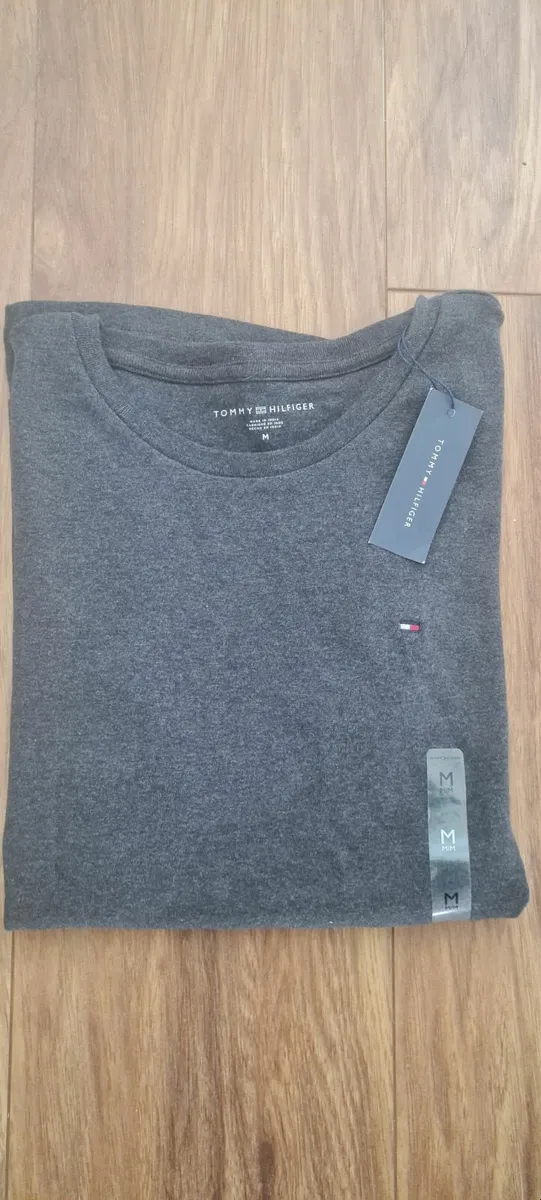 BNWT ladies Tommy Hilfiger original top size mediu - Image 4
