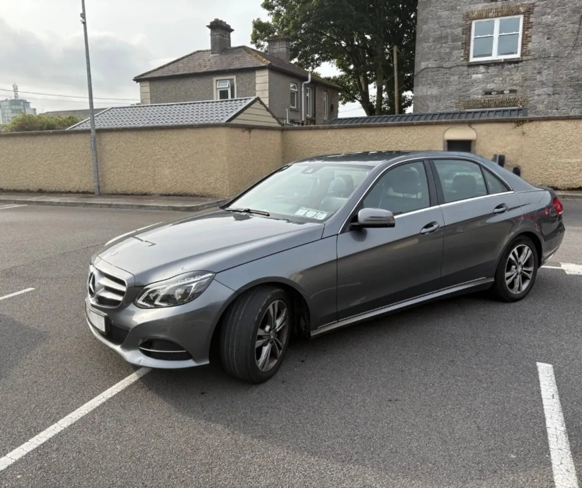 Mercedes-Benz E-Class 2016 - Image 1