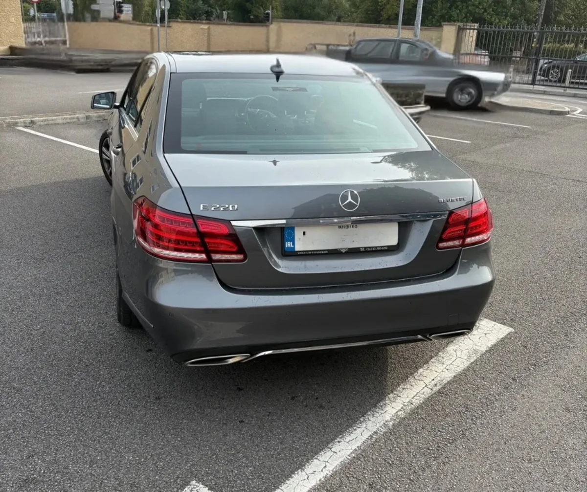 Mercedes-Benz E-Class 2016 - Image 4