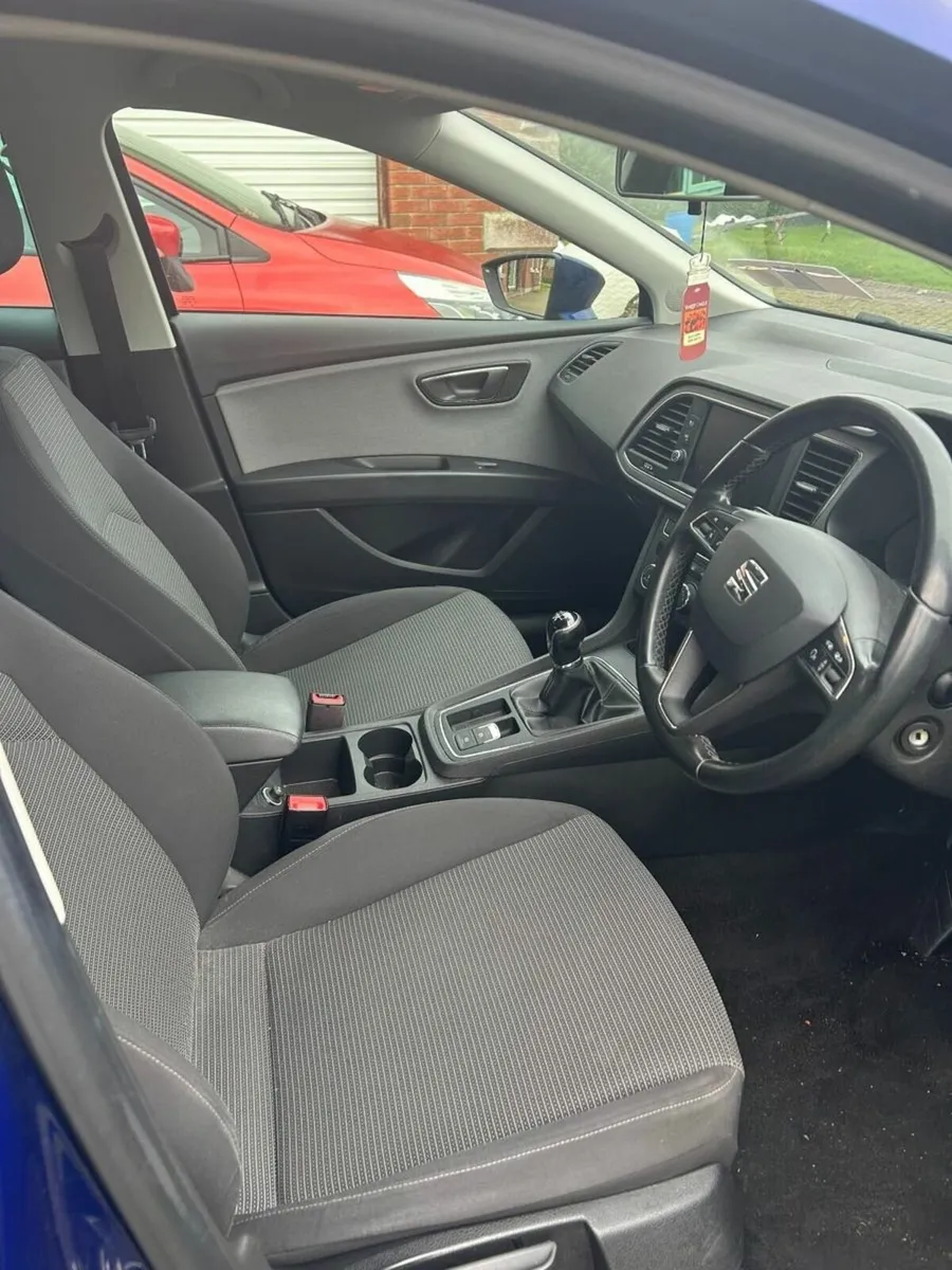 SEAT Leon 2017 SE TDI 1.6 - Image 2